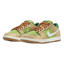 Load image into Gallery viewer, Nike SB &quot;Dunk Low Pro WC&quot; // Escargot
